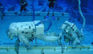 Illustration for article titled The NASA Playground That Takes Virtual Reality To a Whole New Level